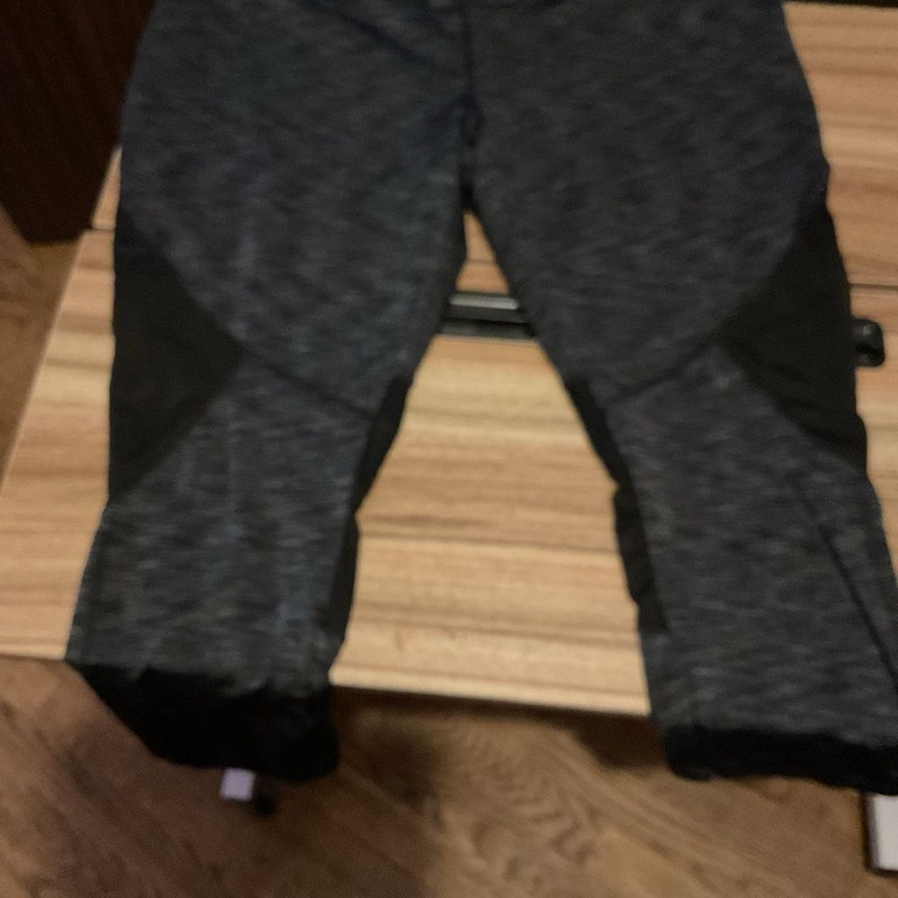 Yoga pants - Picture 10 of 10